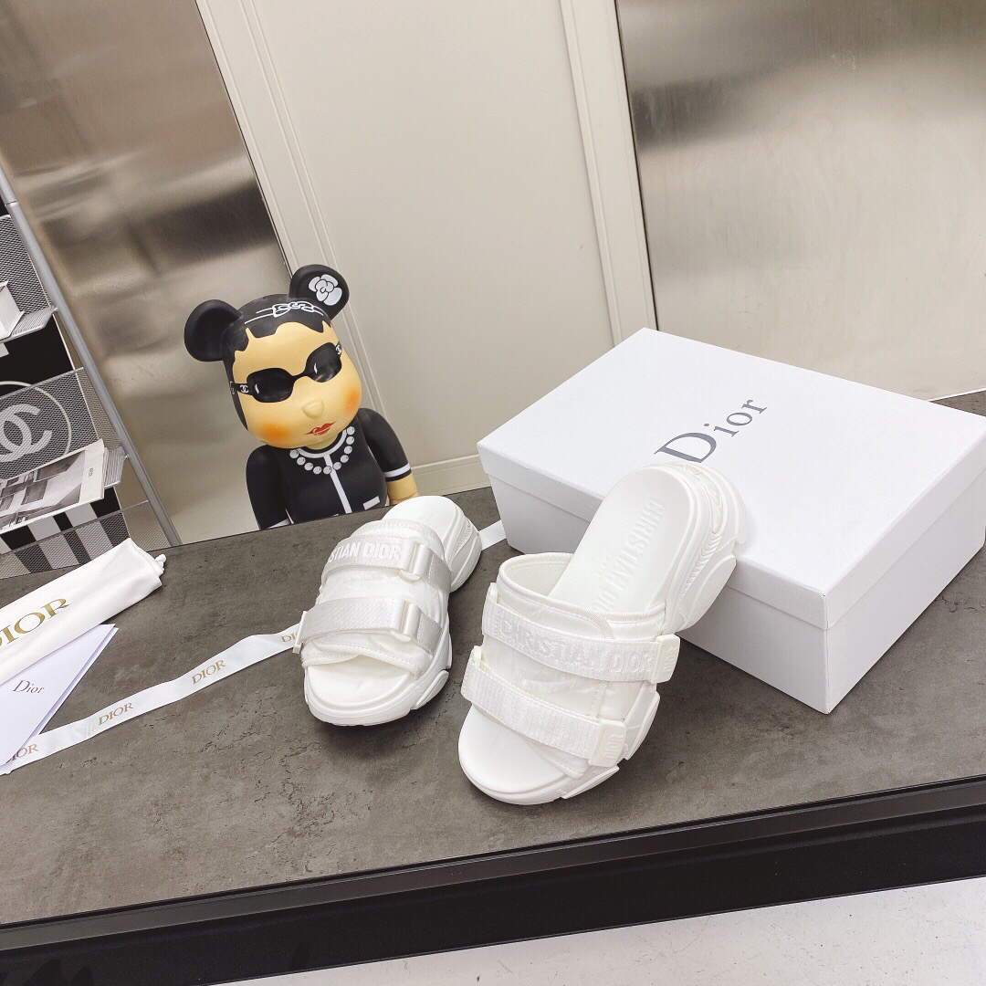 Dior Slippers Hot Sale Dior Sandals White 81181 - luxibagsmall