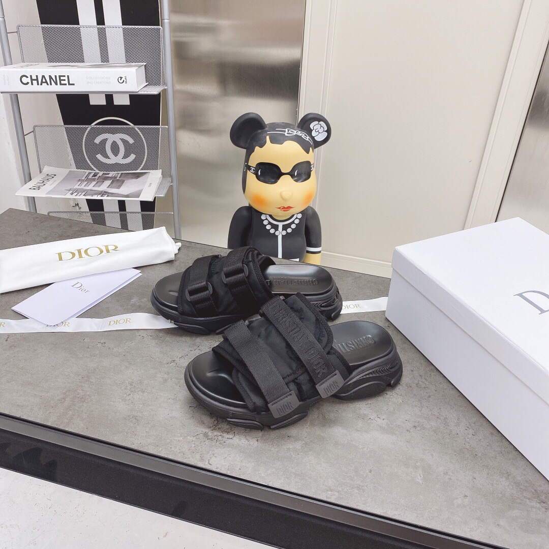 Dior Slippers Hot Sale Dior Sandals Black 81180 - luxibagsmall