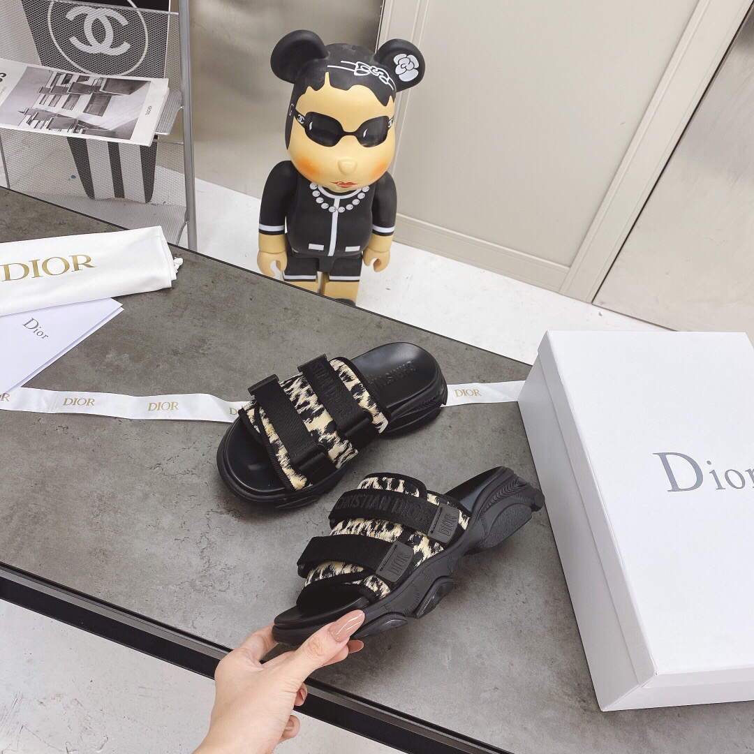 Dior Slippers Hot Sale Dior Sandals 81179 - luxibagsmall