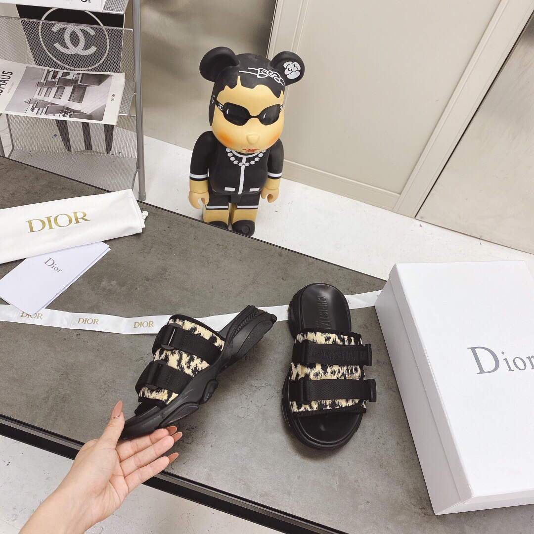 Dior Slippers Hot Sale Dior Sandals 81179 - luxibagsmall