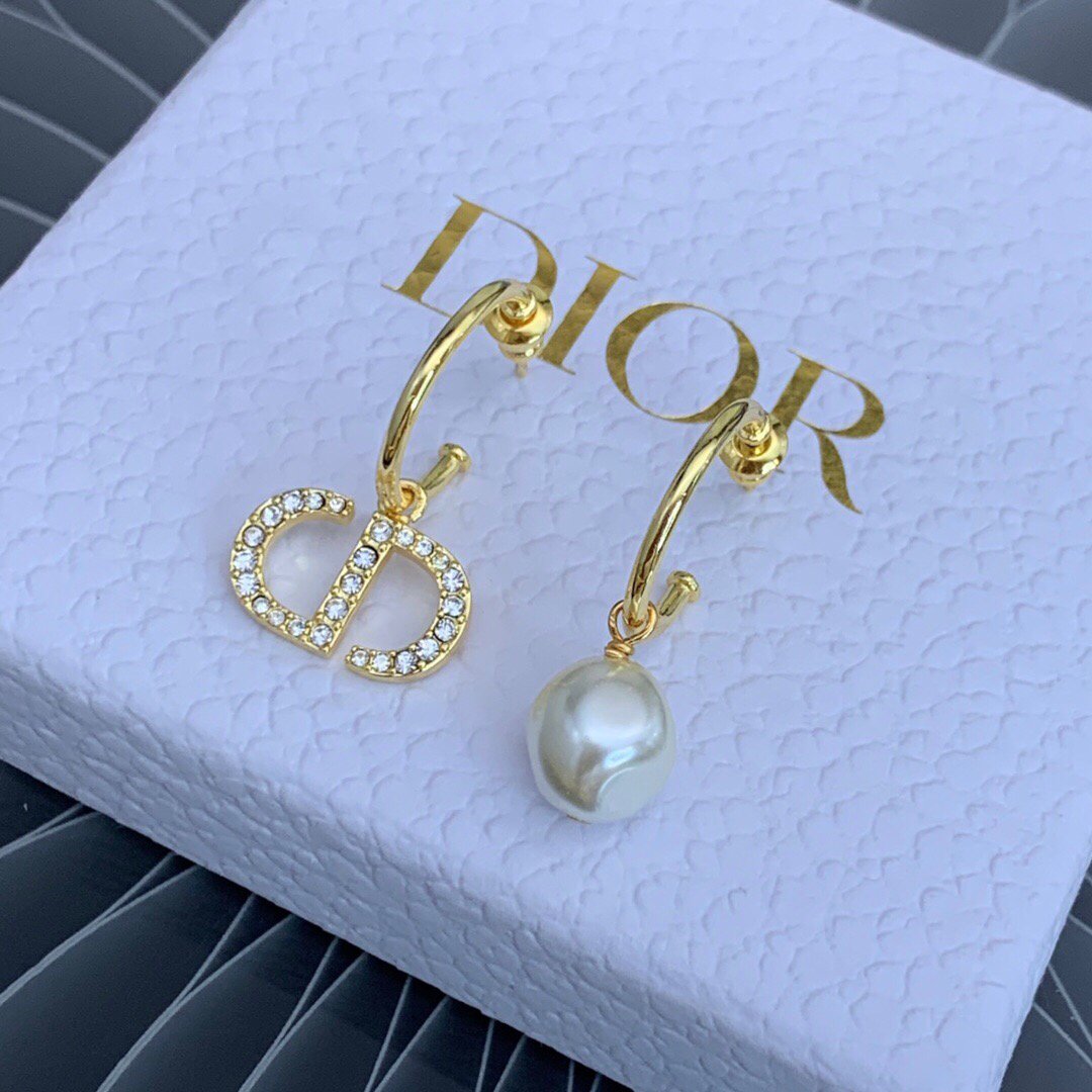 Dior Petit CD Earrings Gold-Finish Metal and White Resin Pearls 20201 - luxibagsmall