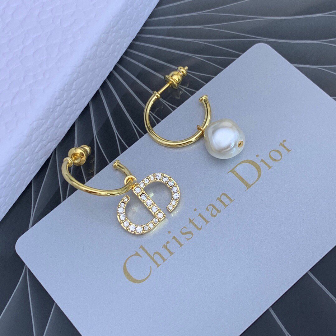 Dior Petit CD Earrings Gold-Finish Metal and White Resin Pearls 20201 - luxibagsmall