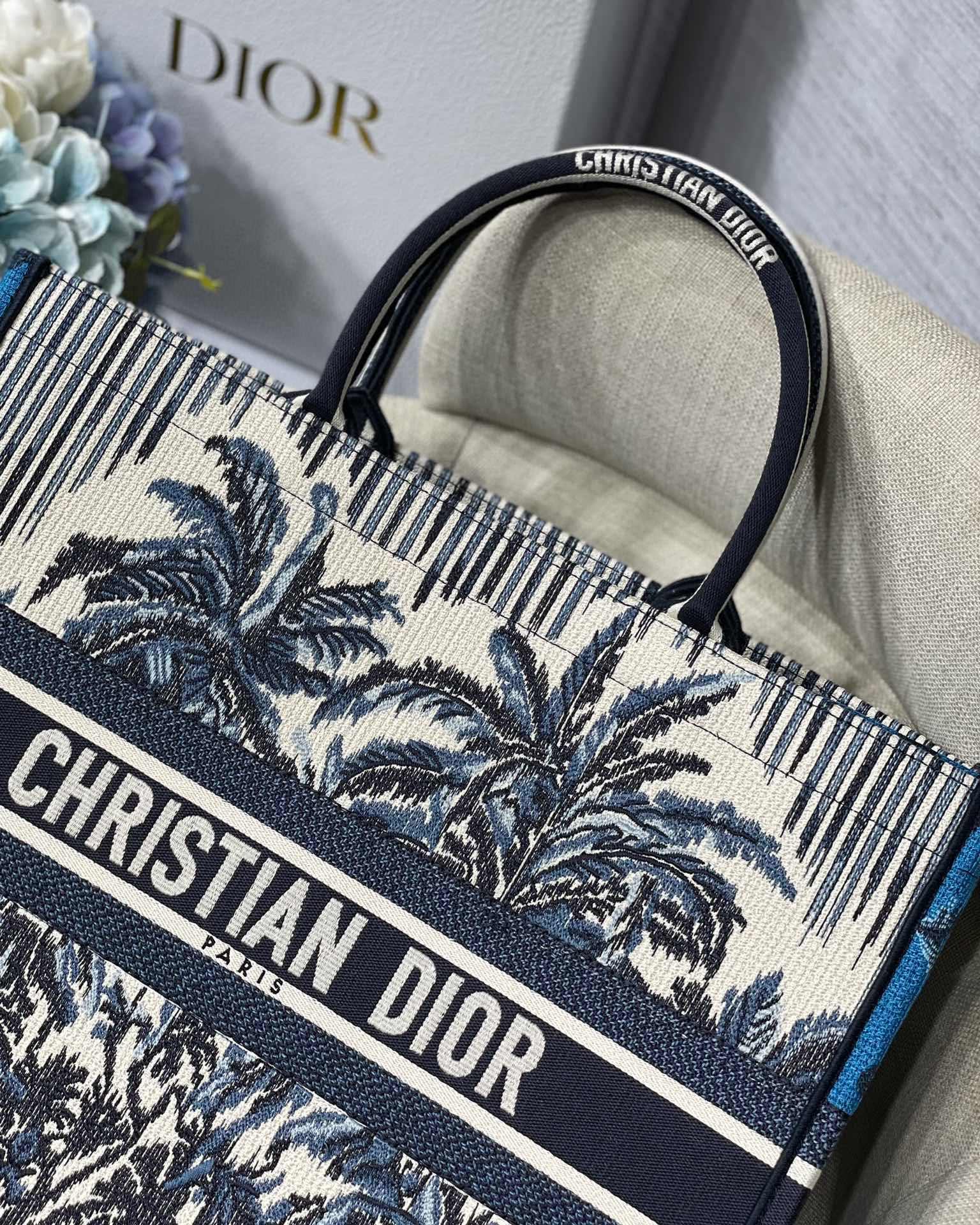 Dior Book Tote M1286 Blue Dior Palms Embroidery - luxibagsmall