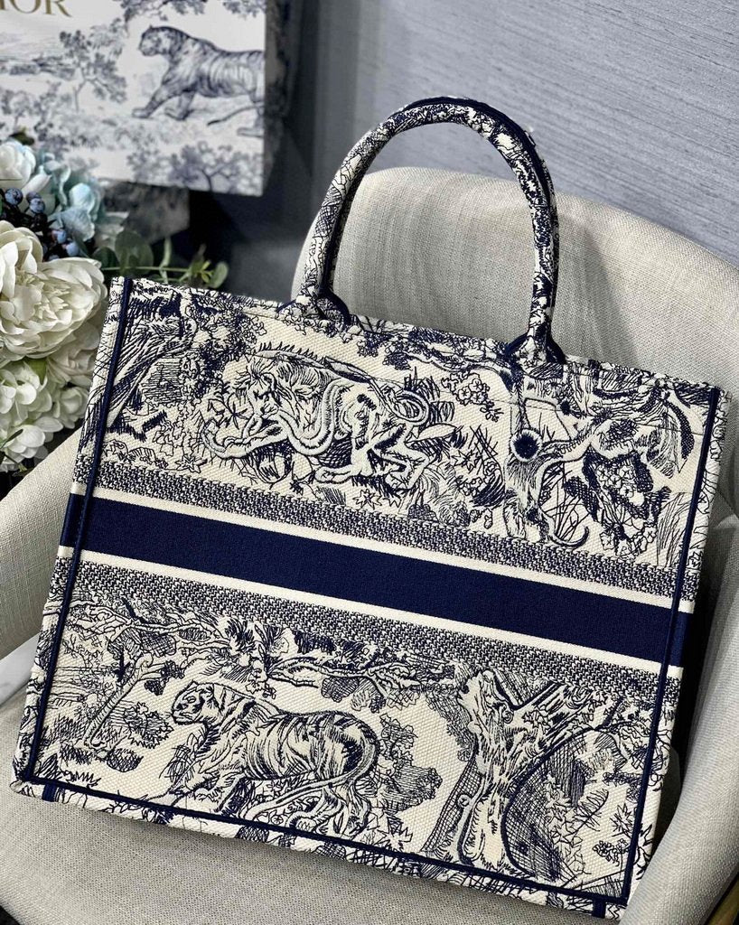 Dior Book Tote M1286 Blue Toile de Jouy Embroidery - luxibagsmall