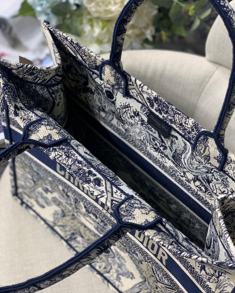 Dior Book Tote M1286 Blue Toile de Jouy Embroidery - luxibagsmall