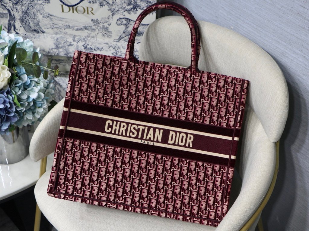 Dior Book Tote M1286 Burgundy Dior Oblique Embroidery - luxibagsmall