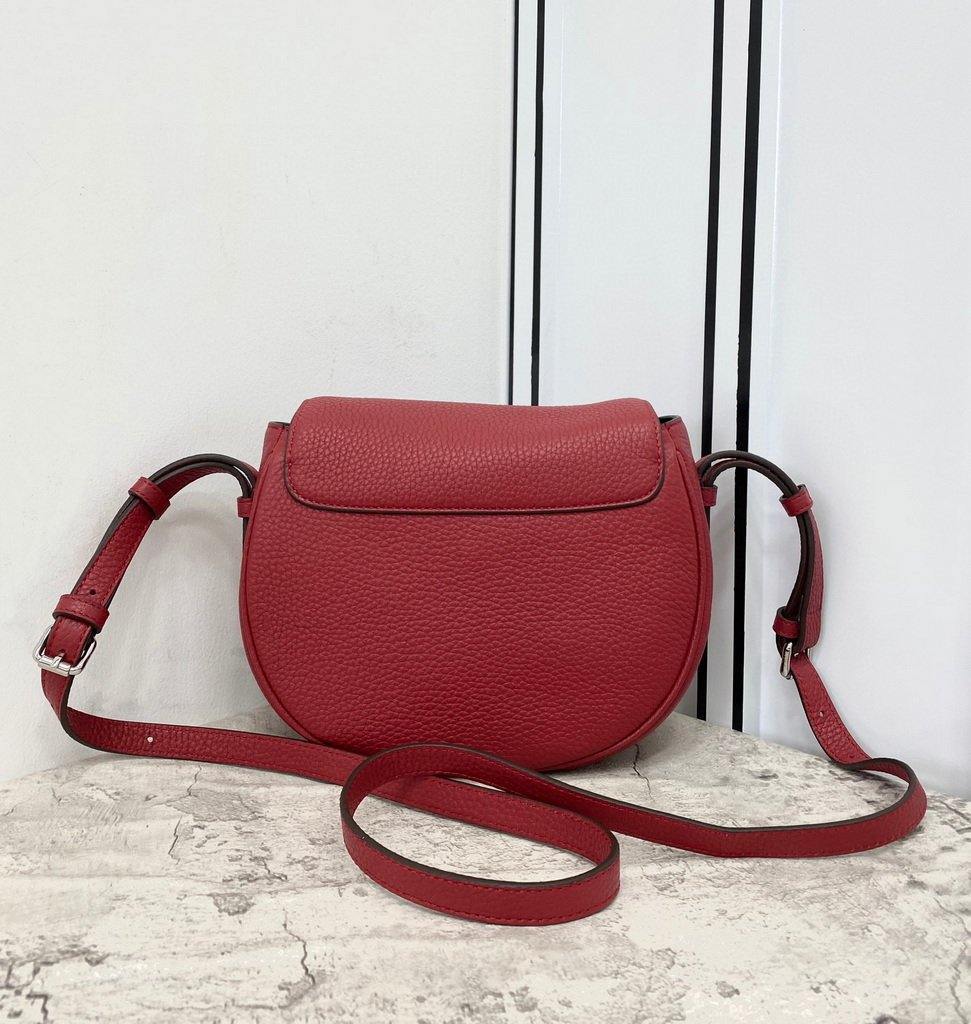 Fendi 655 Fendi Moonlight Shoulder Saddle Leather Bag Red - luxibagsmall