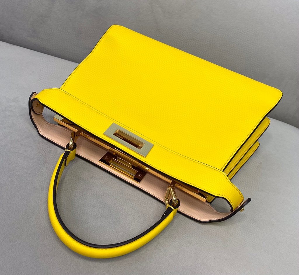 Fendi 70193 Peekaboo ISEEU MEDIUM Yellow Leather Bag - luxibagsmall