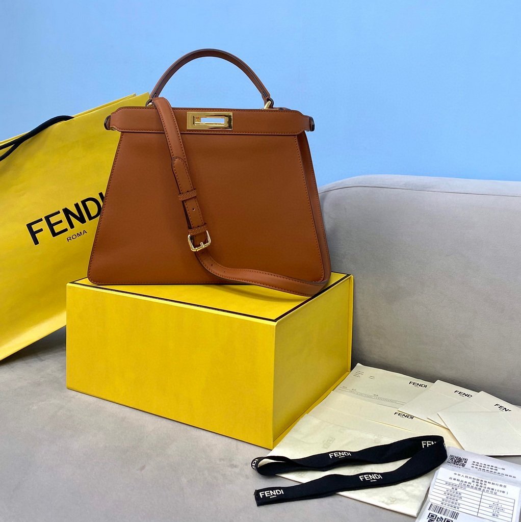 Fendi 70193 Peekaboo ISEEU MEDIUM Brown Leather Bag - luxibagsmall