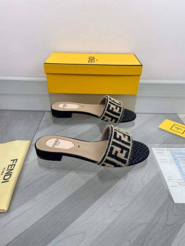 Fendi 8R8092 FF Interlace Leather Slides Flats Shoes Apricot - luxibagsmall