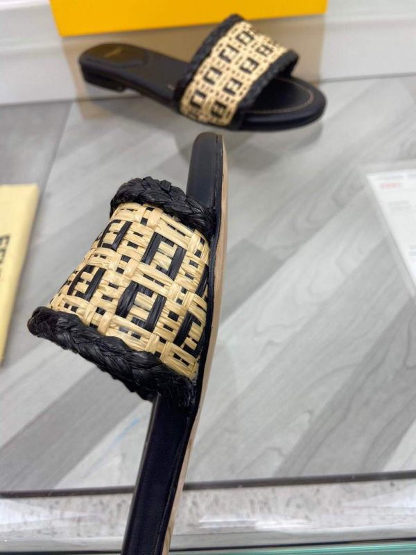 Fendi 8R8092 FF Interlace Leather Slides Flats Shoes Black - luxibagsmall