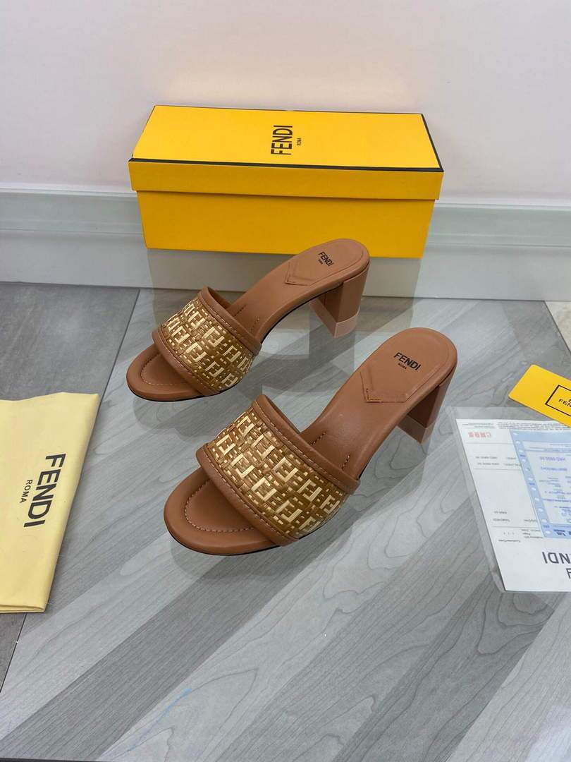 Fendi 8X8095 FF Slippers Leather Sandals Brown - luxibagsmall