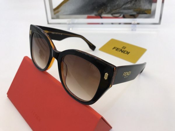 Fendi Sunglasses Luxury Fendi Rome Sport Fashion Show Sunglasses 992006 - luxibagsmall