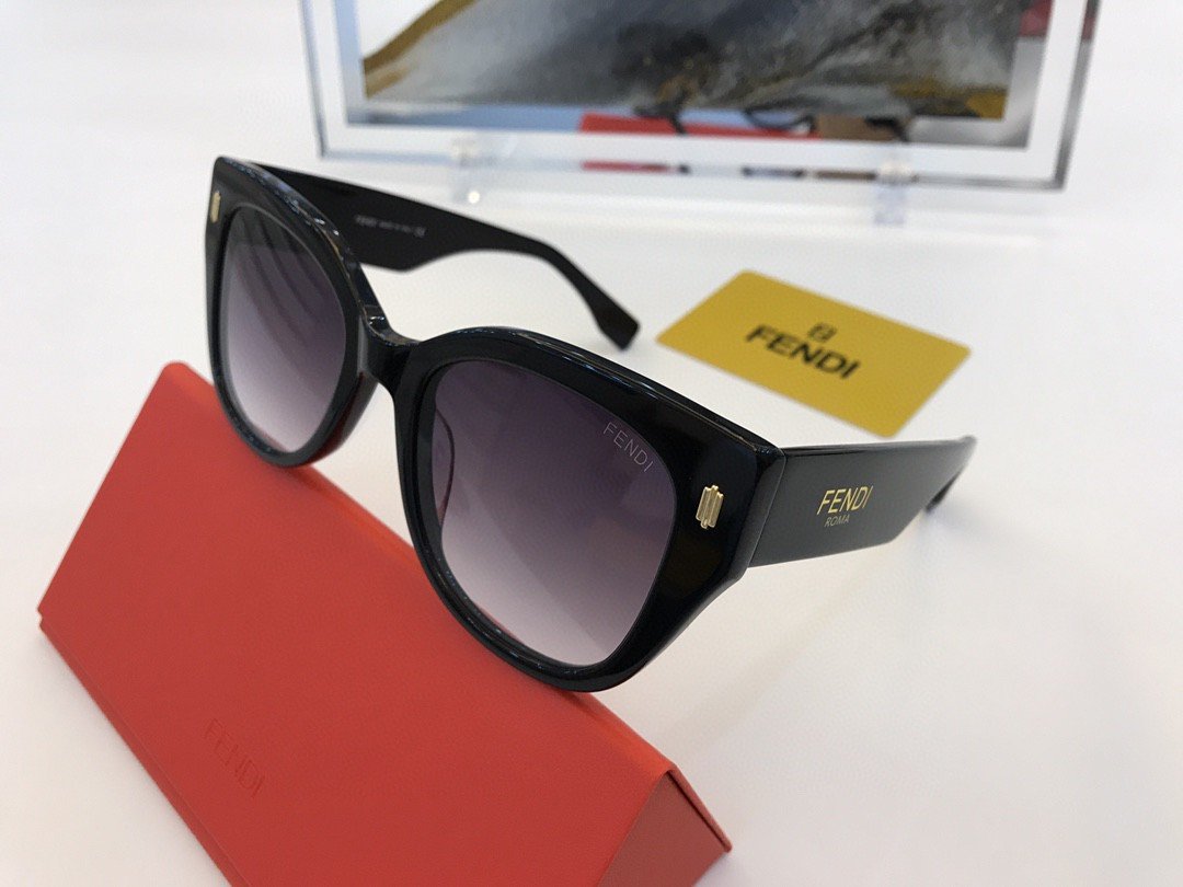 Fendi Sunglasses Luxury Fendi Rome Sport Fashion Show Sunglasses 992008 - luxibagsmall