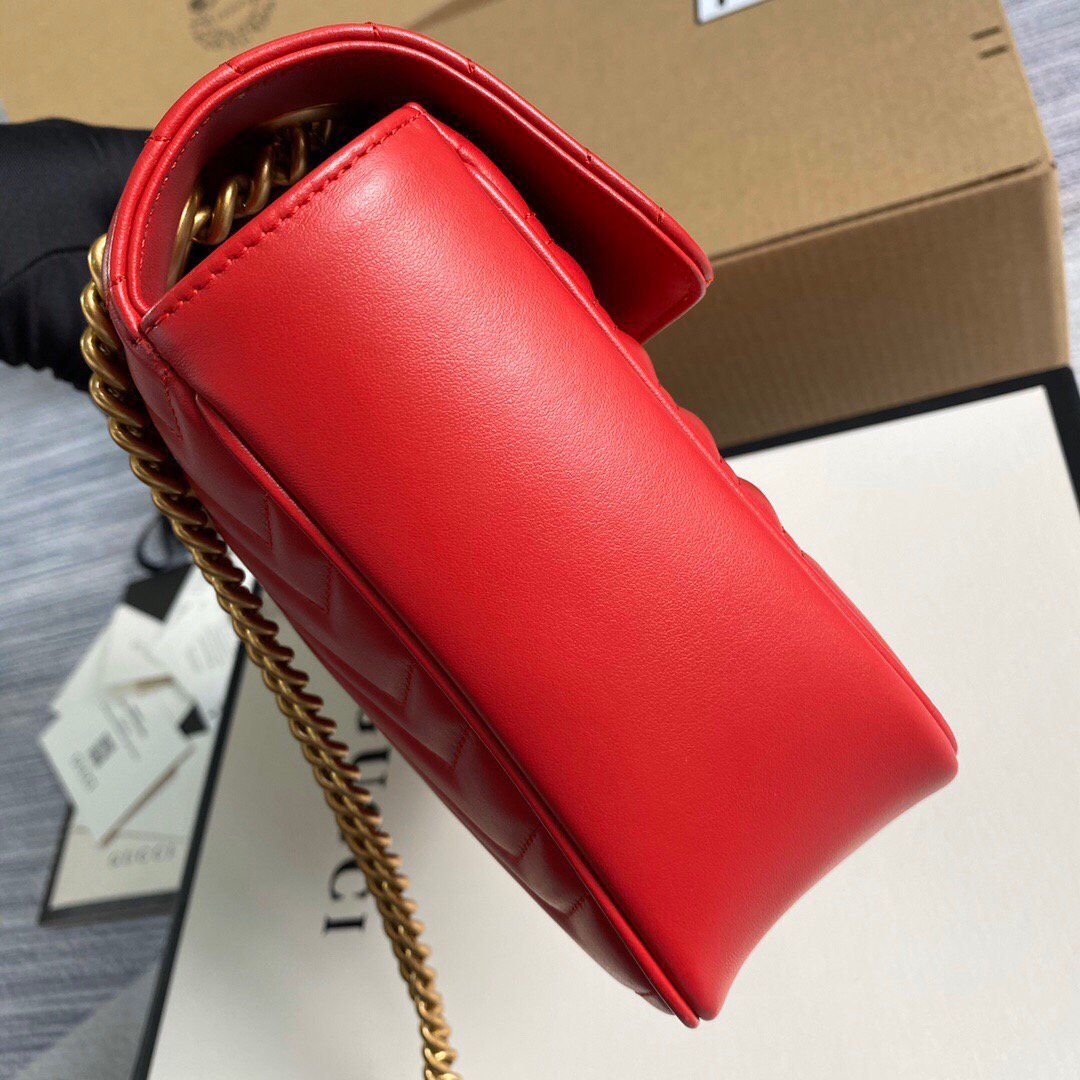 Gucci 443496 GG Marmont Medium Matelassé Shoulder Bag Red - luxibagsmall