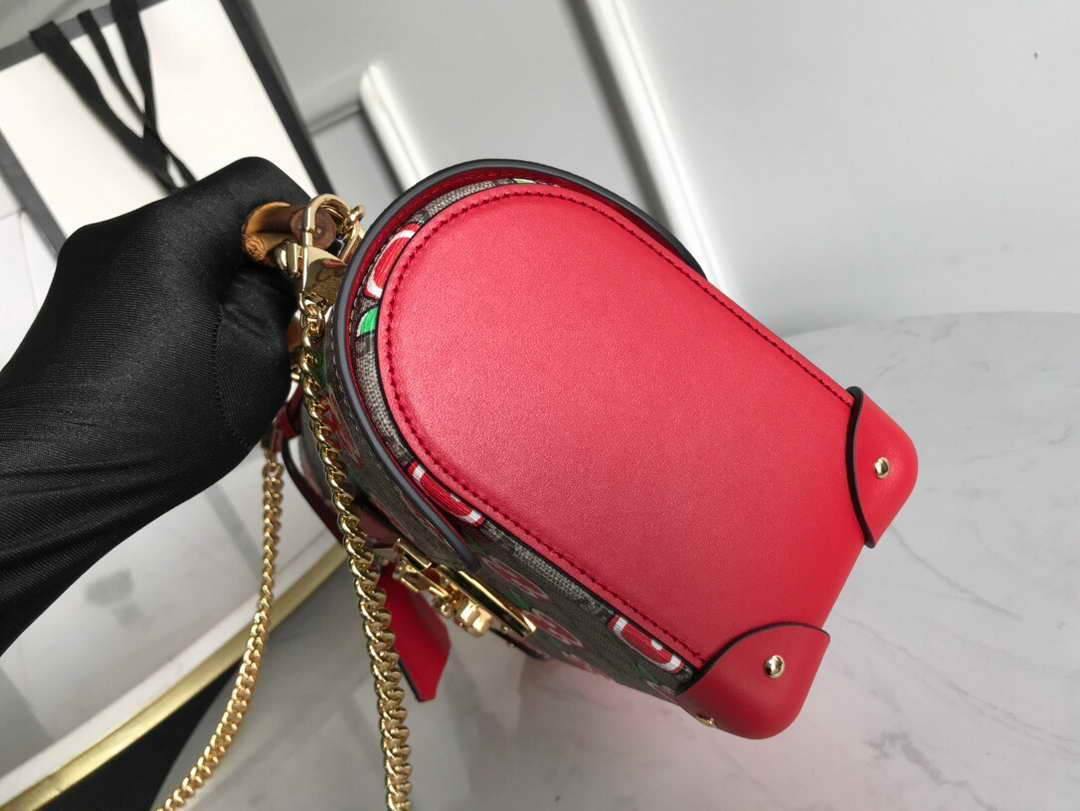 Gucci 6203221 Padlock GG small Bamboo Shoulder Bag Red - luxibagsmall