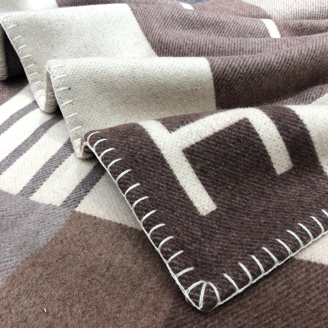 Hermes Avalon Rocabar Cashmere Blanket 29908 Brown and Beige - Voguebags