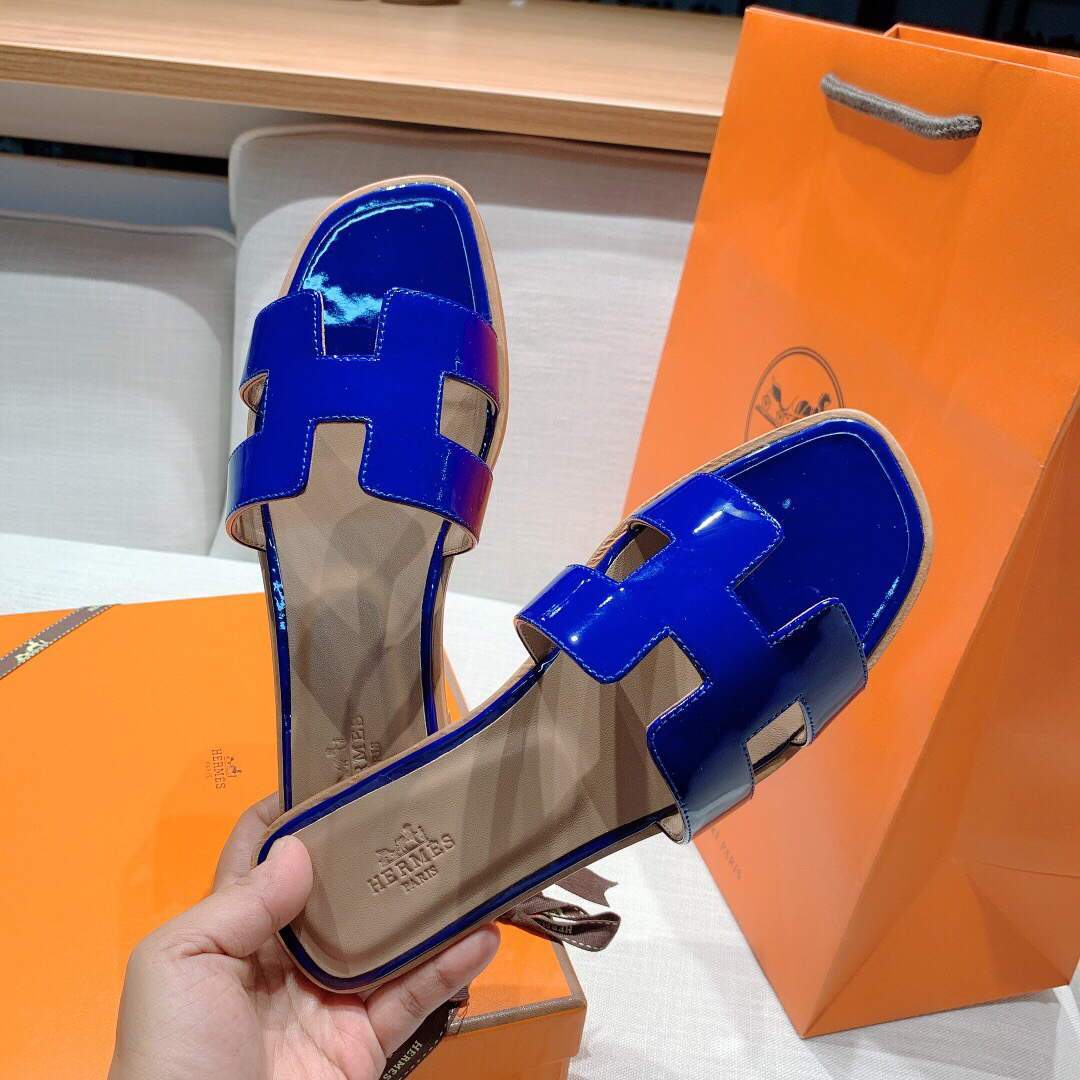 Hermes Women's Oran Leather Sandal Blue 81152 - luxibagsmall