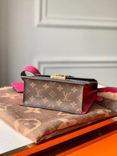 LV M90502 Louis Vuitton M90505 Spring Street Bag Silver Plum - luxibagsmall