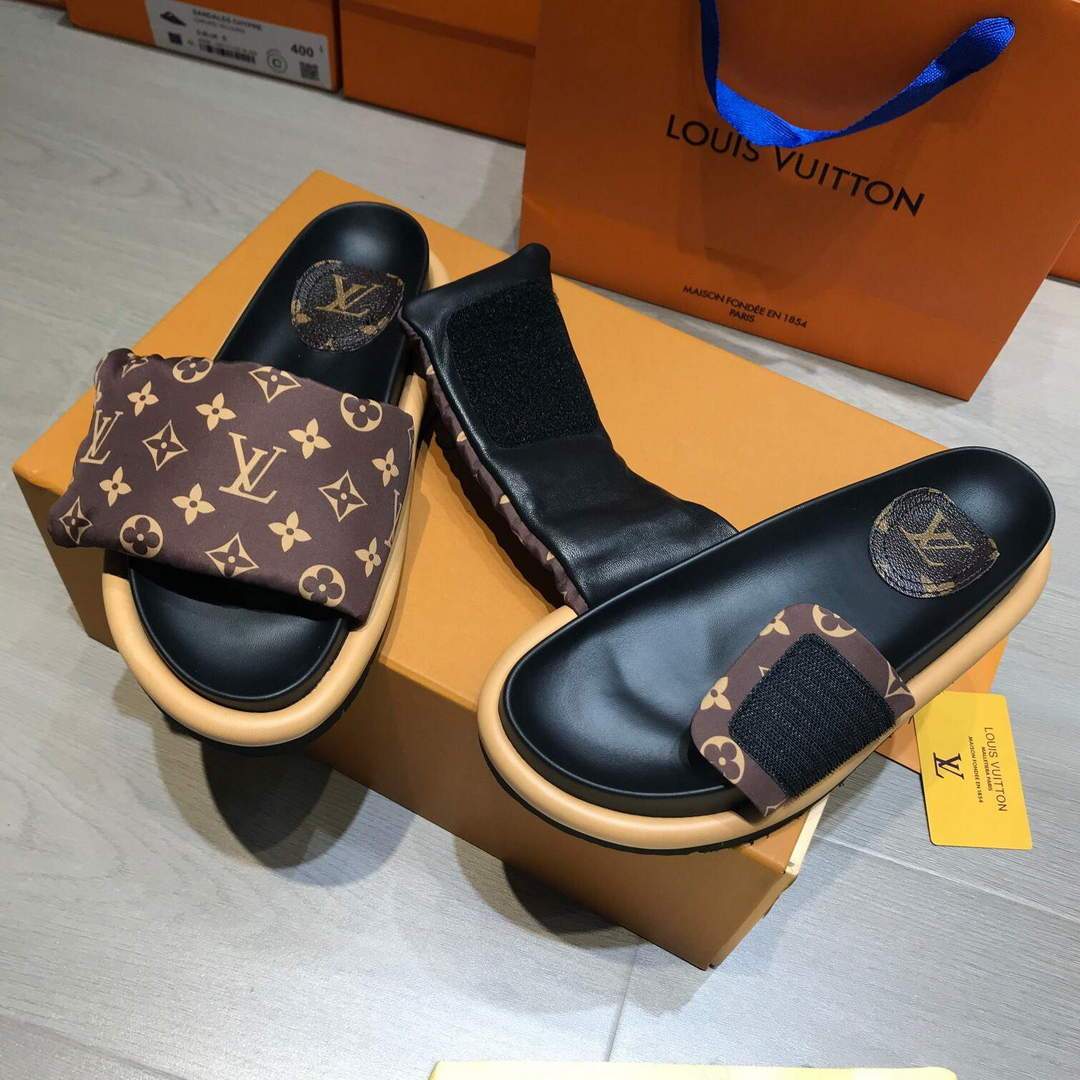 Louis Vuitton 1A98GU Pool Pillow Comfort-Mule LV Slippers Brown - luxibagsmall