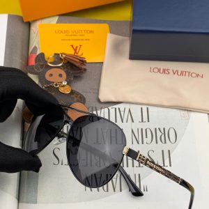 xubag.ru-louis-vuitton-grease-mask-sunglasses-luxury-charlotte-sunglasses-992445-116cee86-f6e9-4164-aa15-0595ddd0f2ae