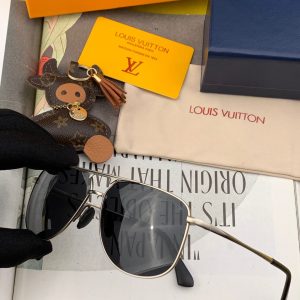 xubag.ru-louis-vuitton-grease-mask-sunglasses-luxury-charlotte-sunglasses-992454-d0b262c0-2a72-4303-9b5f-cd33702328ff