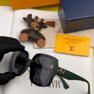 xubag.ru-louis-vuitton-grease-mask-sunglasses-luxury-charlotte-sunglasses-992470-f952c0fd-5005-4da3-8e55-f2467f685cbf