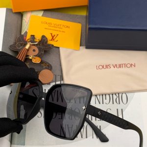 xubag.ru-louis-vuitton-grease-mask-sunglasses-luxury-charlotte-sunglasses-992471-92080dca-5abe-4a77-9392-5cb045cdfe9c