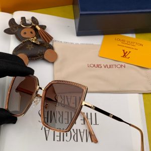 xubag.ru-louis-vuitton-grease-mask-sunglasses-luxury-charlotte-sunglasses-992476-39b86f01-a4de-46a4-b18a-188076f7fd20