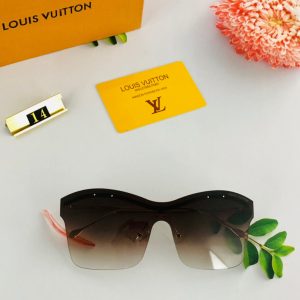 xubag.ru-louis-vuitton-grease-mask-sunglasses-luxury-charlotte-sunglasses-992484-d18b52e3-363e-4167-87a3-01e817a0d2b5