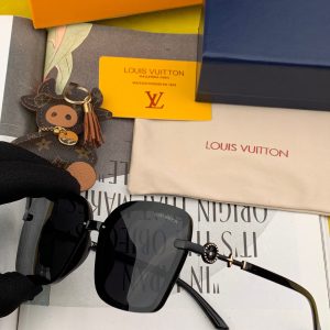 xubag.ru-louis-vuitton-grease-mask-sunglasses-luxury-charlotte-sunglasses-992494-09cffd06-4361-4782-abaa-6d80a0516cde