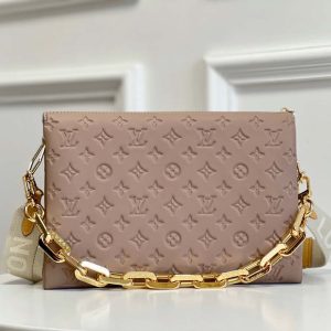 xubag.ru-louis-vuitton-lv-m21276-coussin-mm-bag-taupe-001