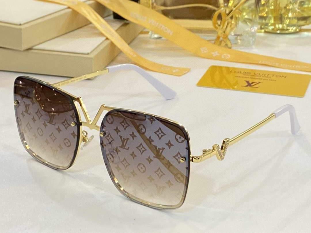 Louis Vuitton Sunglasses Luxury LV Sport Fashion Show Sunglasses 992091 - Voguebags