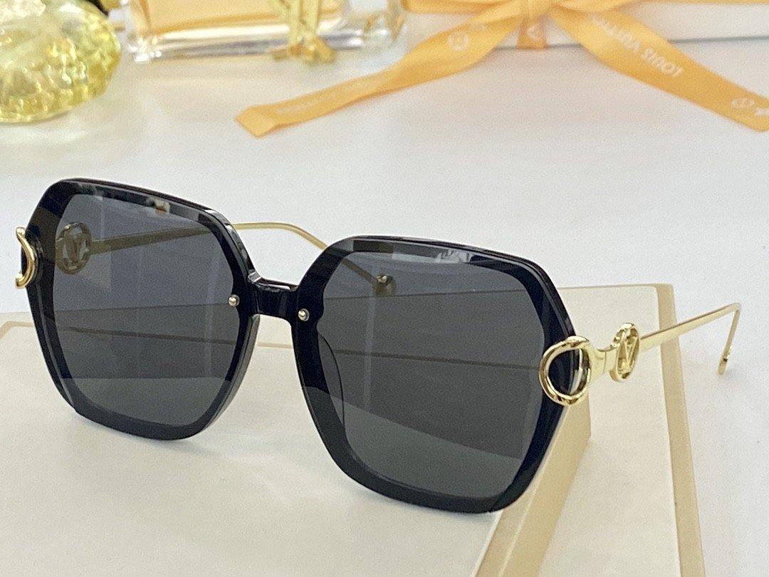 Louis Vuitton Sunglasses Luxury LV Sport Fashion Show Sunglasses 992095 - Voguebags