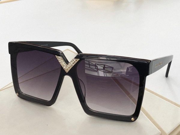 Louis Vuitton Sunglasses Luxury LV Sport Fashion Show Sunglasses 992122 - Voguebags