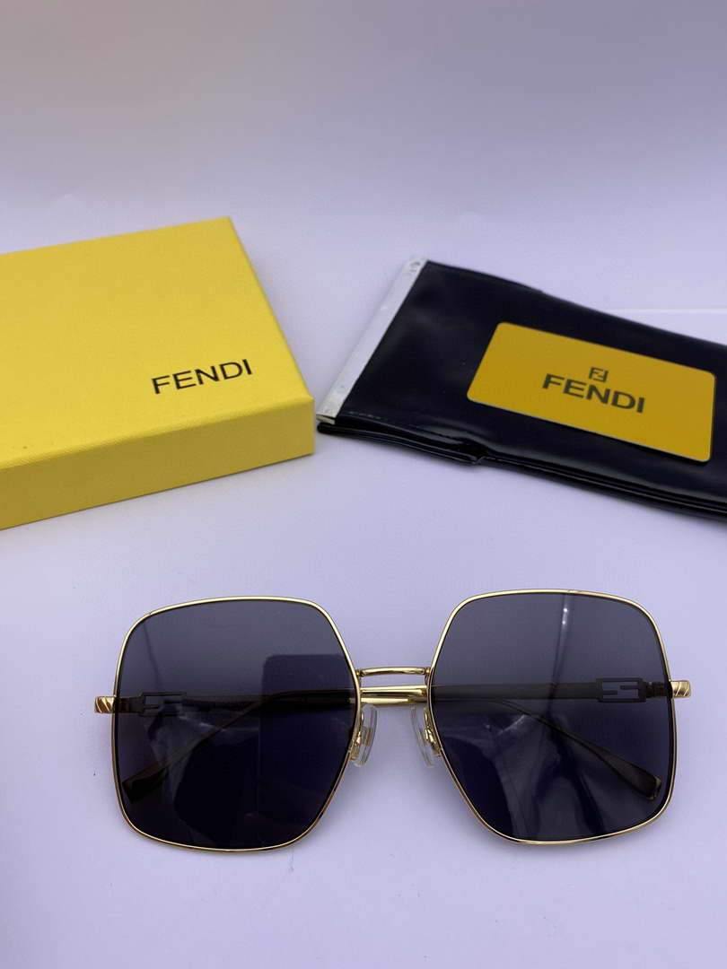 Fendi Sunglasses Luxury FendiSport Fashion Show Sunglasses 992129 - Voguebags