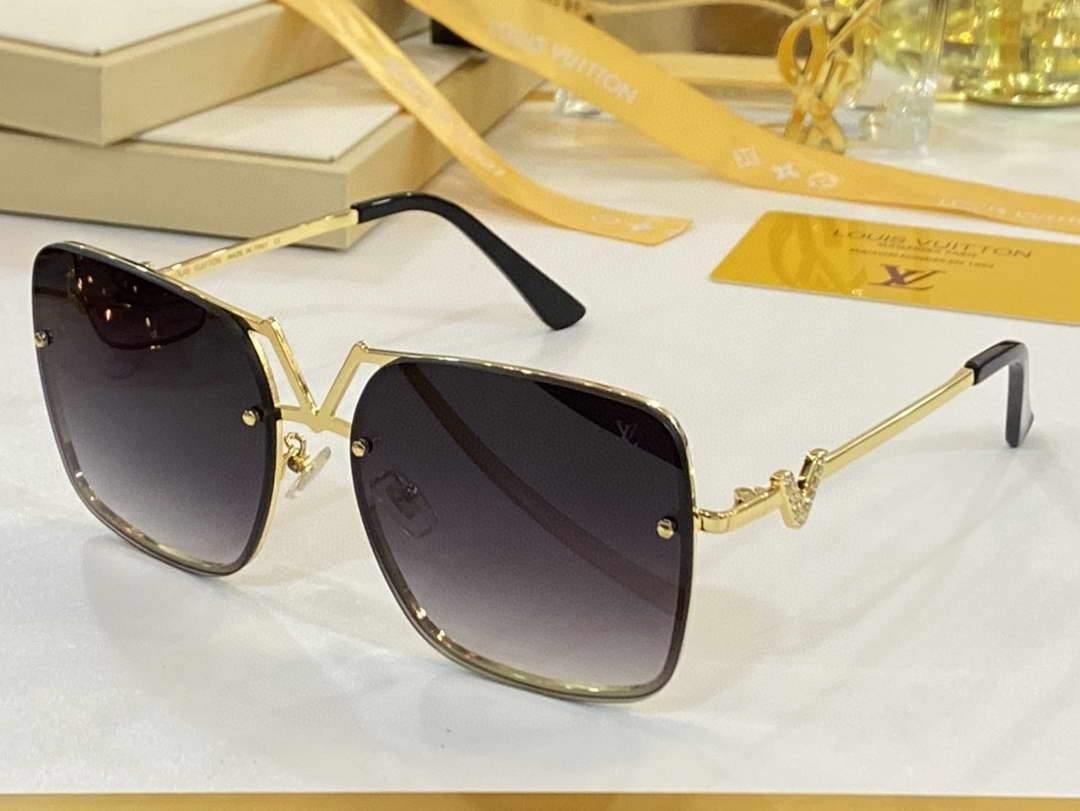 Louis Vuitton Sunglasses Luxury LV Sport Fashion Show Sunglasses 992131 - Voguebags