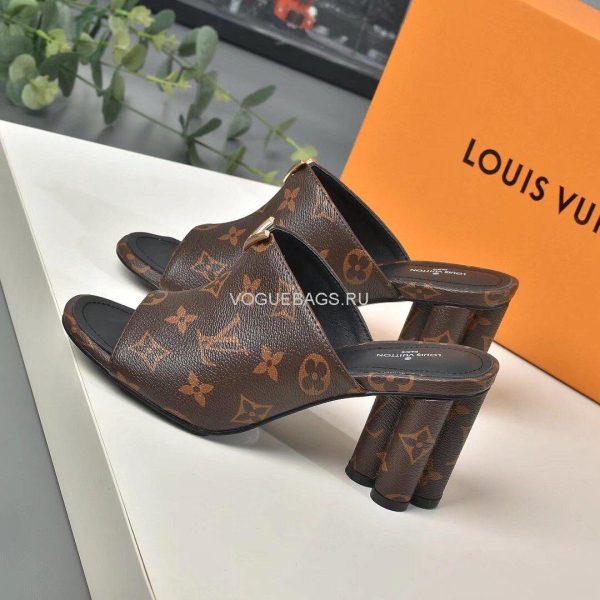 LV 1A85V9 Slippers Designer Louis Vuitton Indiana Mule Patent Monogram - luxibagsmall