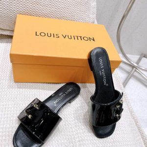 xubag.ru-lv-1ab2qq-louis-vuitton-womens-shake-flat-mule-l68272-1