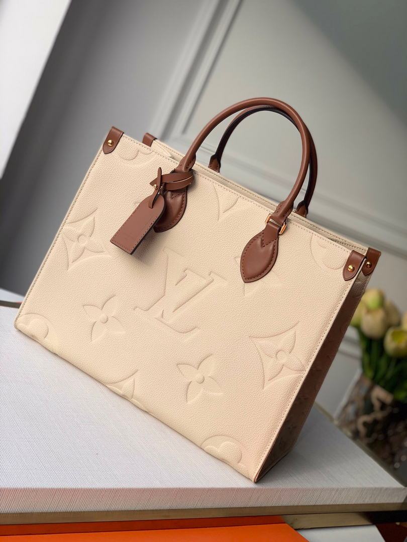 LV M45040 Louis Vuitton Onthego Giant Monogram Leather Medium Tote Bag Cream - luxibagsmall