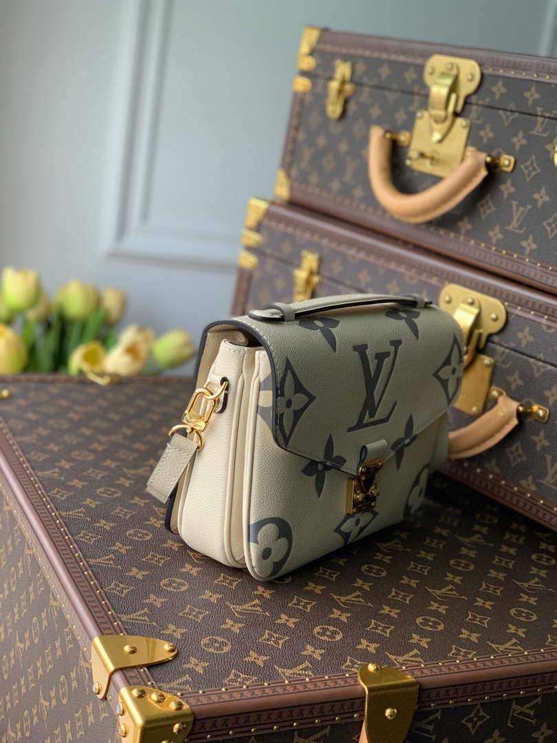 LV M45596 Louis Vuitton Pochette Metis Bicolor Monogram Empreinte Leather Cream - Voguebags