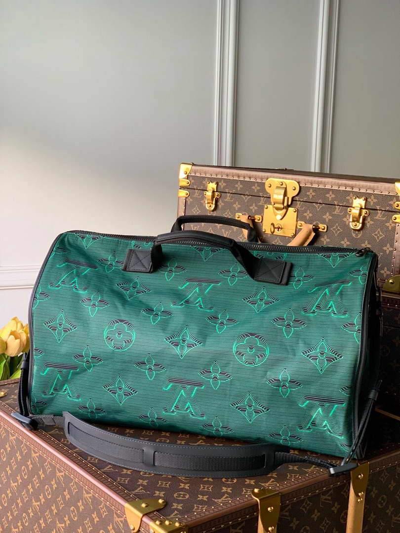 LV M45602 Louis Vuitton 2054 Reversible Keepall Bandouliere 50 Monogram Black And Green - Voguebags