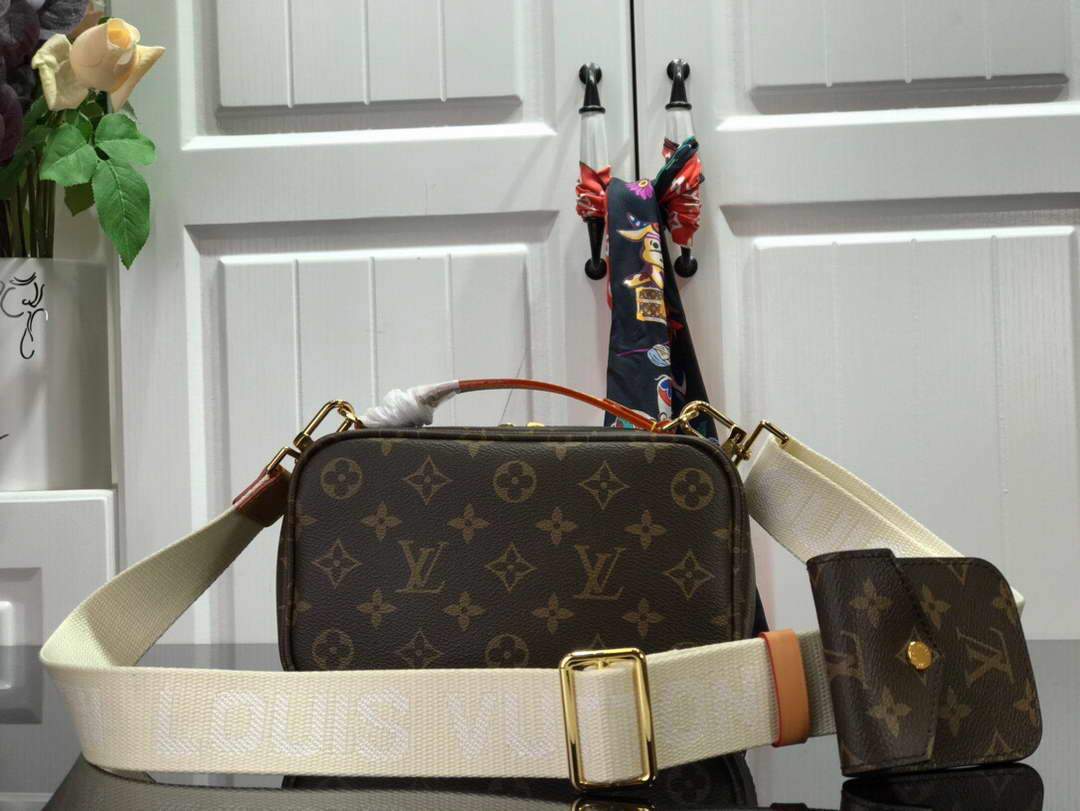 LV M45672 Louis Vuitton Geronimos Bag Monogram - luxibagsmall