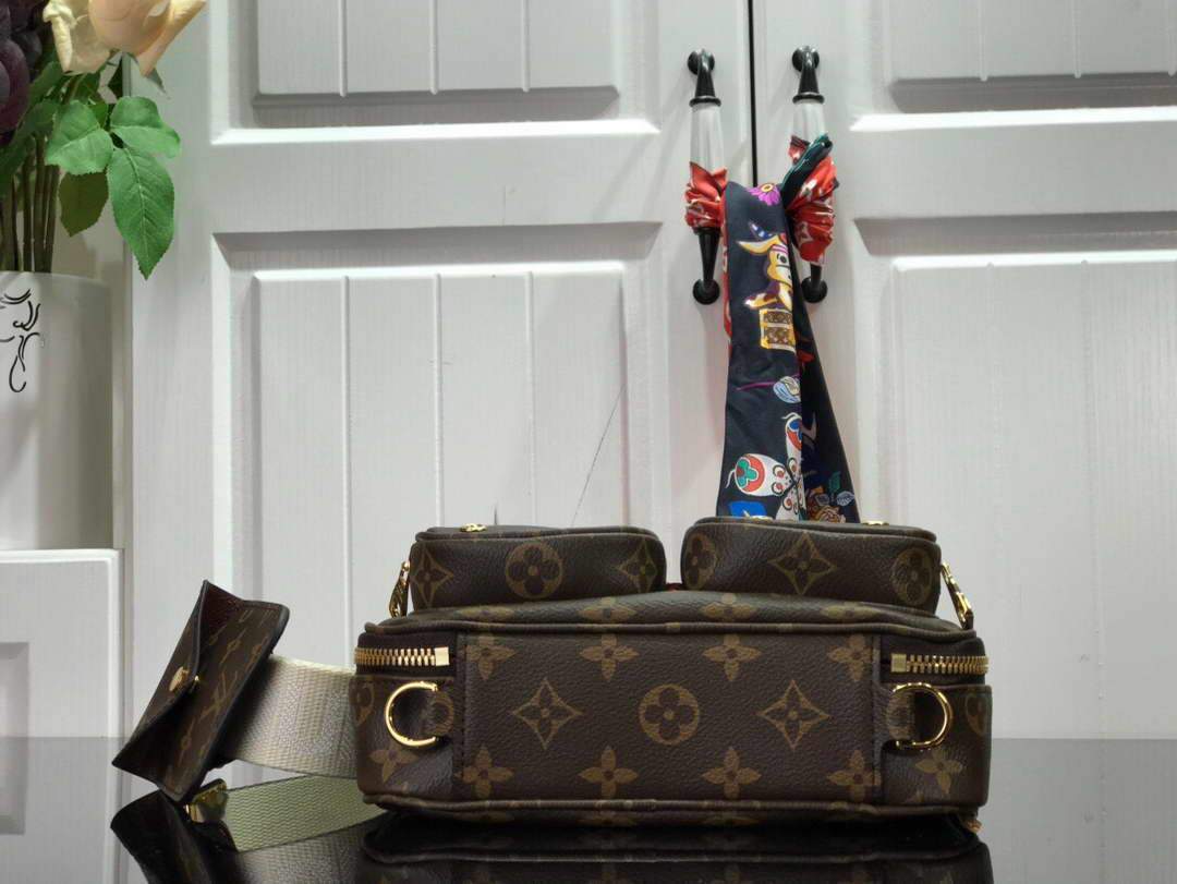 LV M45672 Louis Vuitton Geronimos Bag Monogram - luxibagsmall