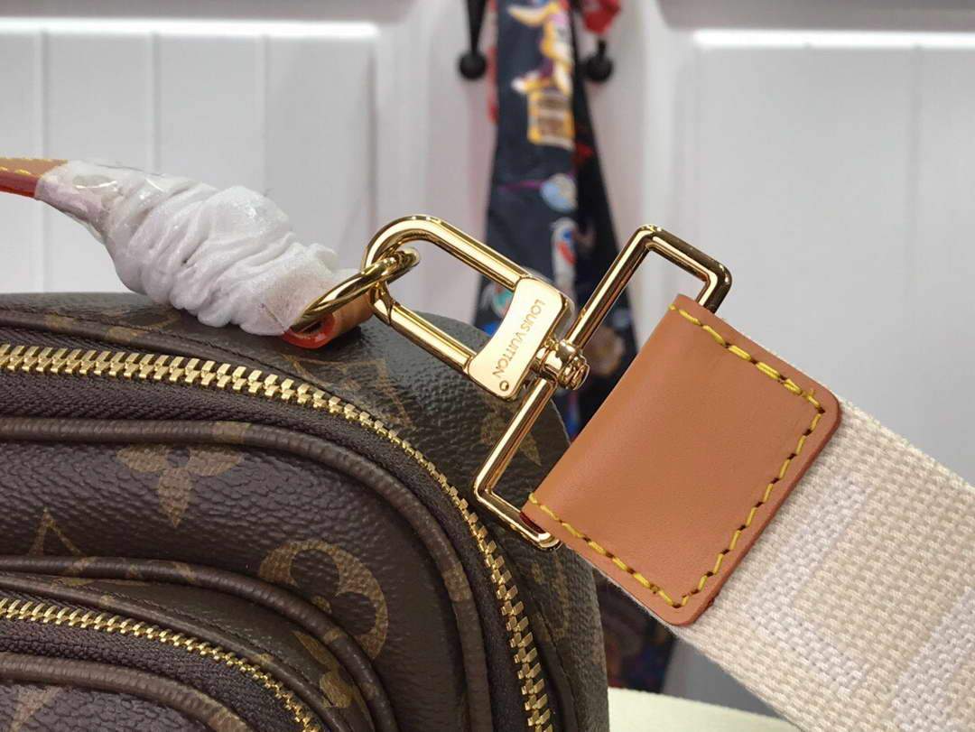 LV M45672 Louis Vuitton Geronimos Bag Monogram - luxibagsmall