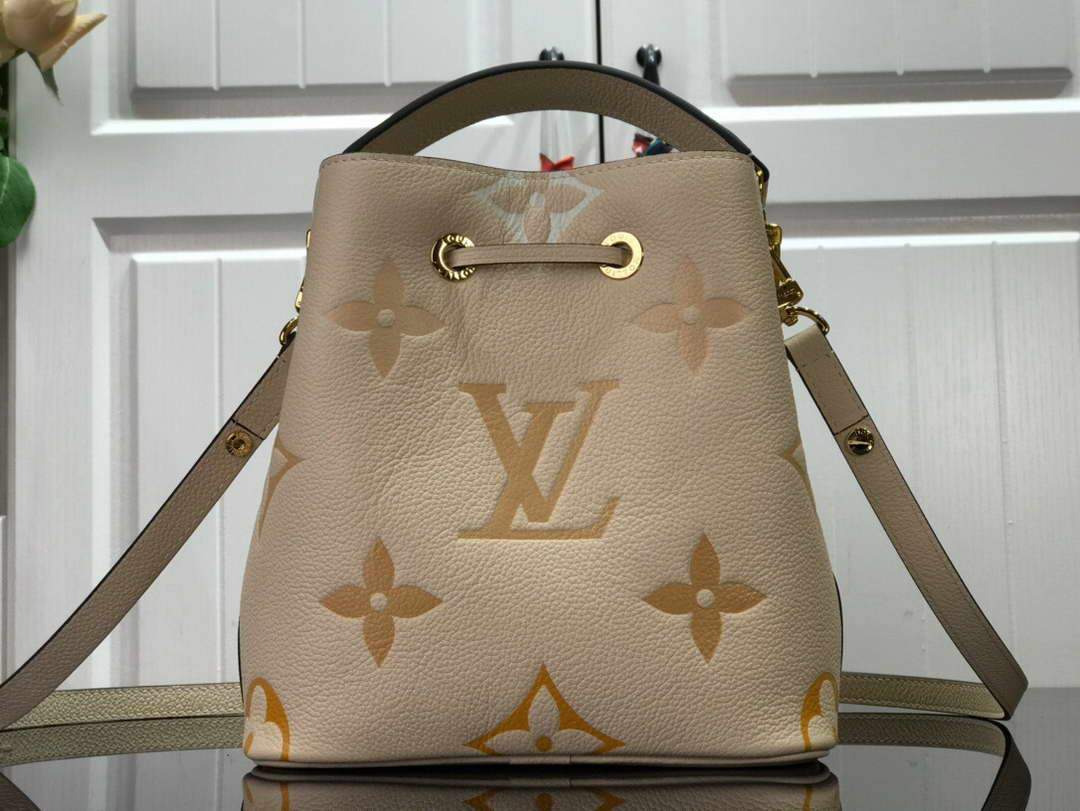 LV M45716 Louis Vuitton NÉONOÉ BB M45709 Bag Cream Saffron - luxibagsmall