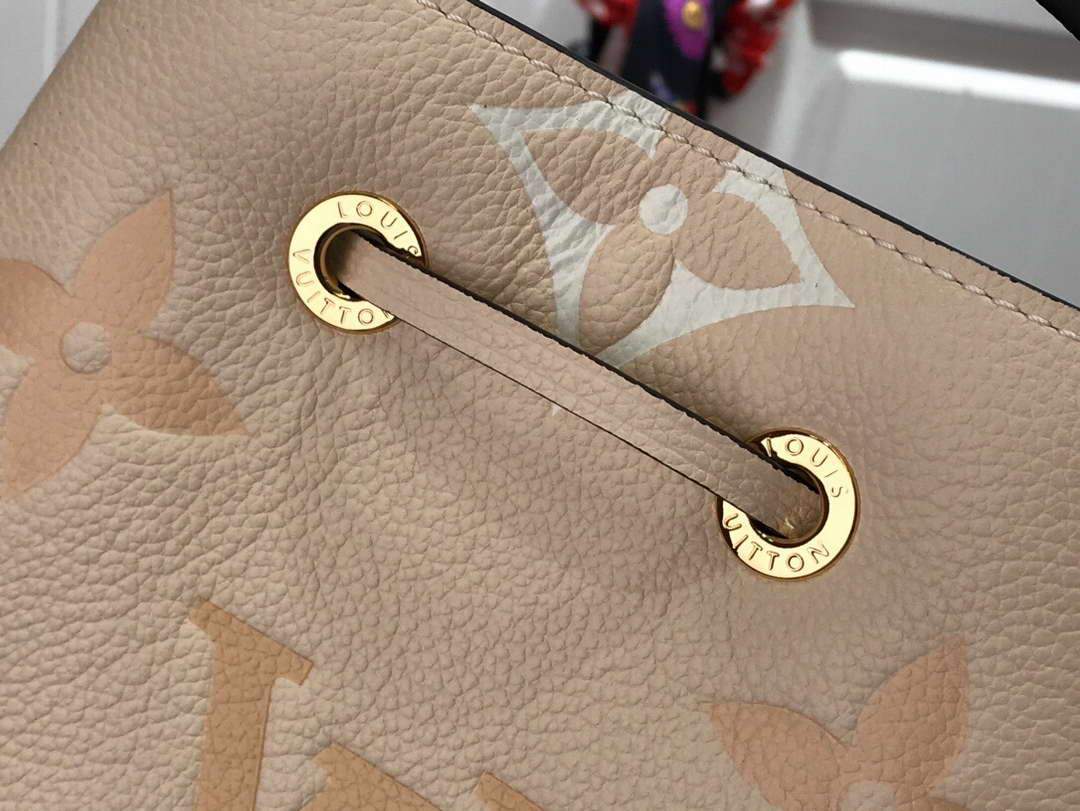 LV M45716 Louis Vuitton NÉONOÉ BB M45709 Bag Cream Saffron - luxibagsmall