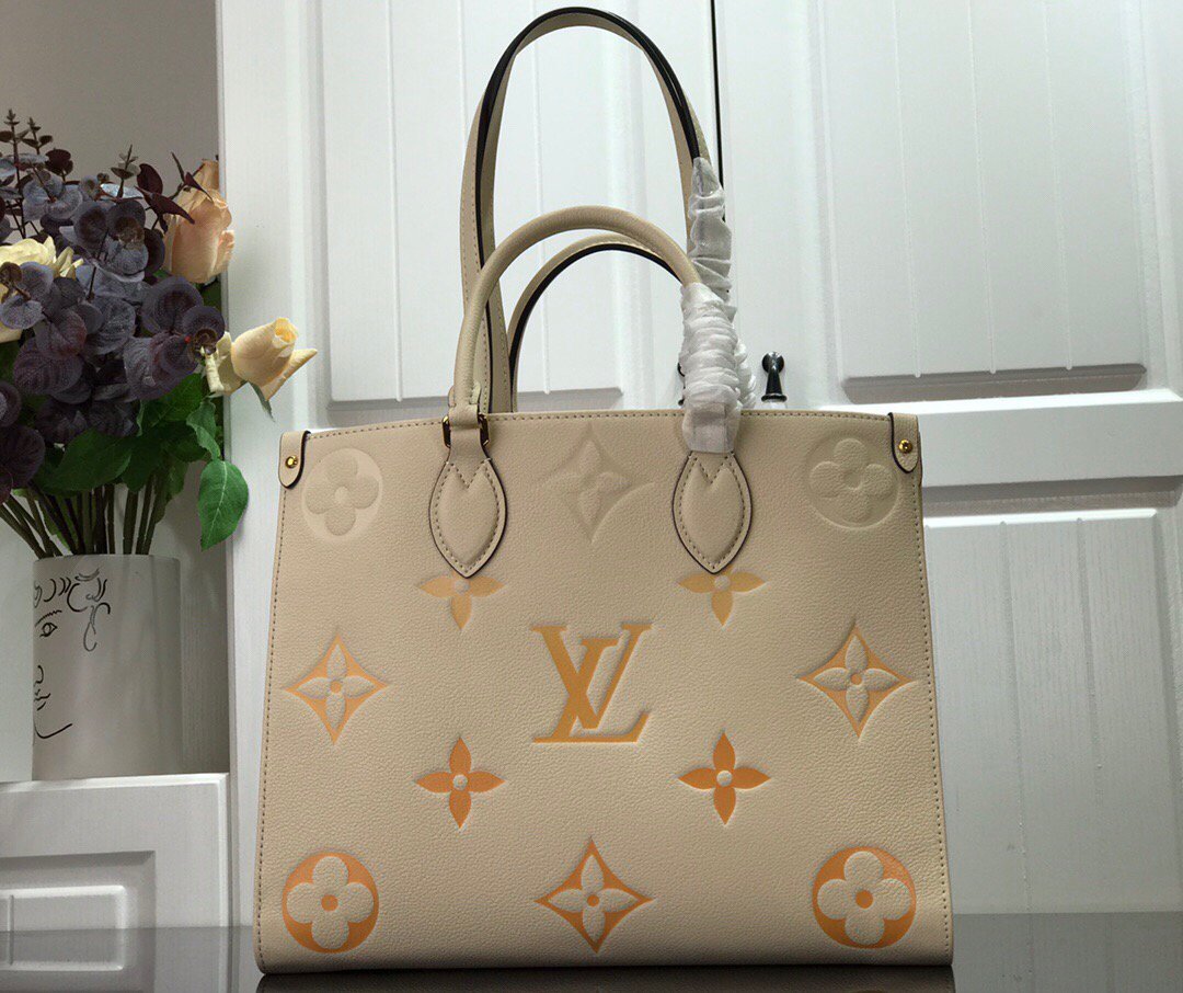 LV M45717 Louis Vuitton Onthego MM M45718 Bag Cream Saffron - luxibagsmall