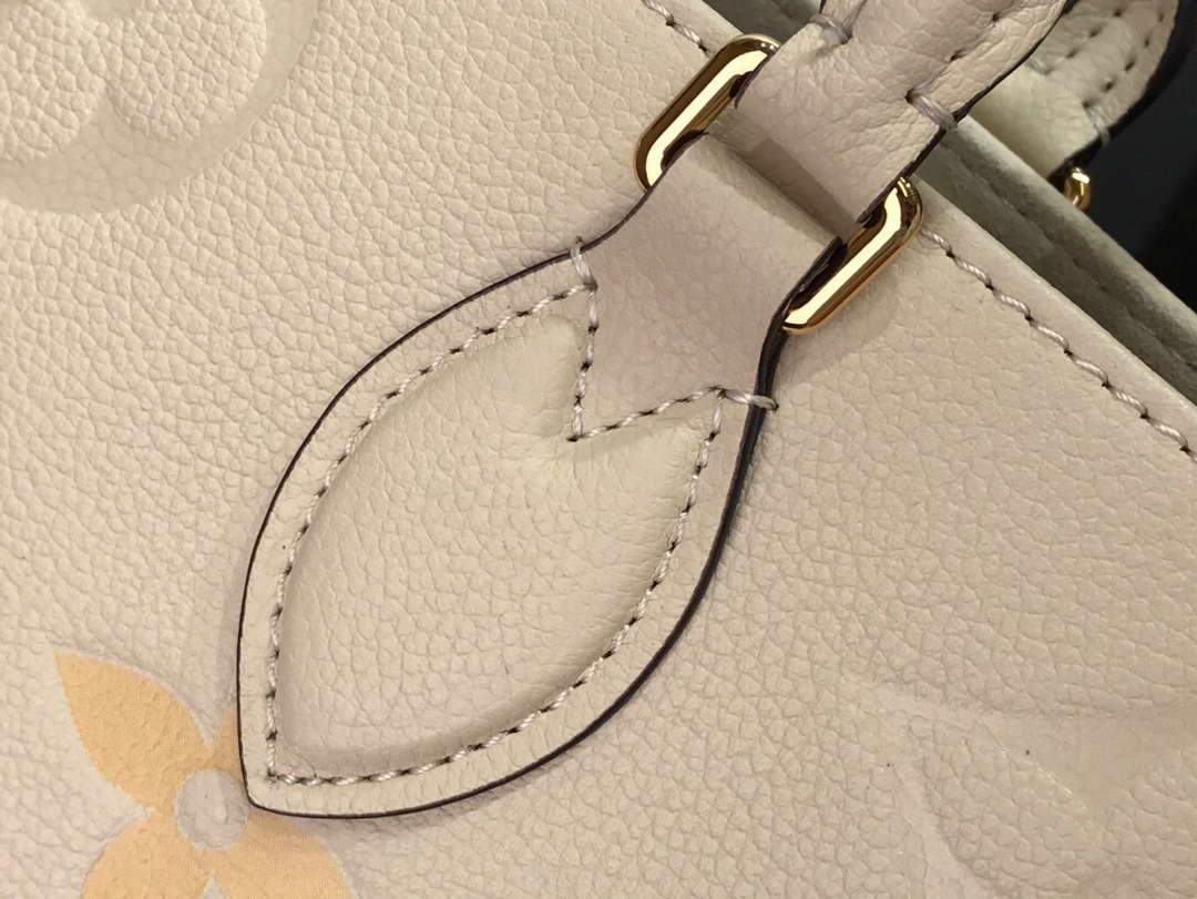 LV M45717 Louis Vuitton Onthego MM M45718 Bag Cream Saffron - luxibagsmall