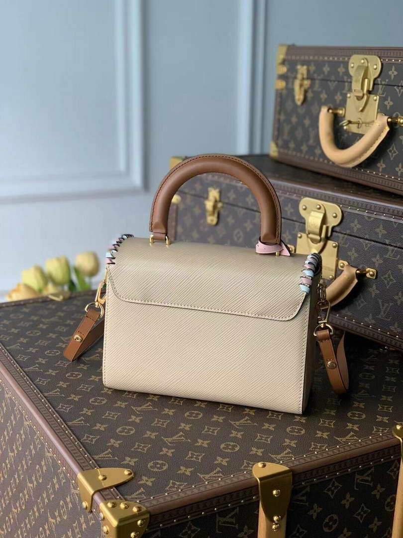 LV M50283 Louis Vuitton Twist MM Bag Apricot - Voguebags